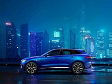 Объявлены рублевые цены на кроссовер Jaguar F-Pace