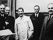Как сложилась бы история, если бы СССР и Германия не подписали пакт о ненападении