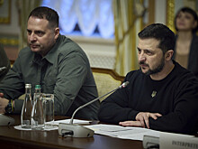 СМИ: Уход Ермака может заставить Зеленского сдать территории Украины