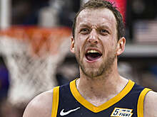 Джо Инглс подколол Джоша Гидди по поводу убранства комнаты