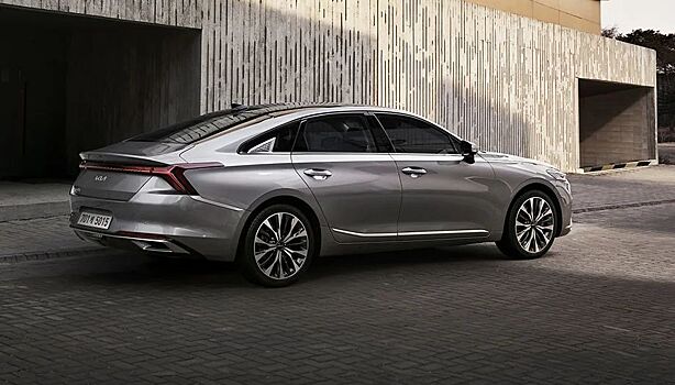 KIA показала новый седан K8, который заменит K7