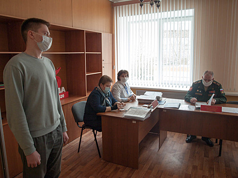 Правительством утверждены составы городских и районных призывных комиссий Калужской области