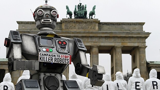 Техногиганты США подвергают человечество риску уничтожения роботами с ИИ