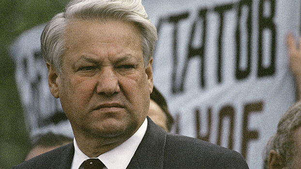 "Сидел на обезболивающих": историю о пьяном Ельцине в Варшаве опровергли