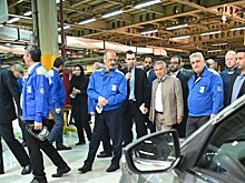 Президент Татарстана посетил заводы энергетической и автомобилестроительной отраслей в Тегеране