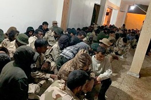 СМИ: В Ливии подразделения генерала Хафтара подверглись авиаудару