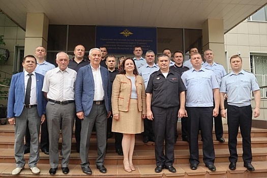 Председатель Общественного совета при Главном управлении вручила грамоты полицейским Зеленограда, отметив их профессионализм и ответственность