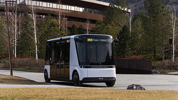 «Еду без водителя»: в России представили полностью беспилотный шаттл Navio L5