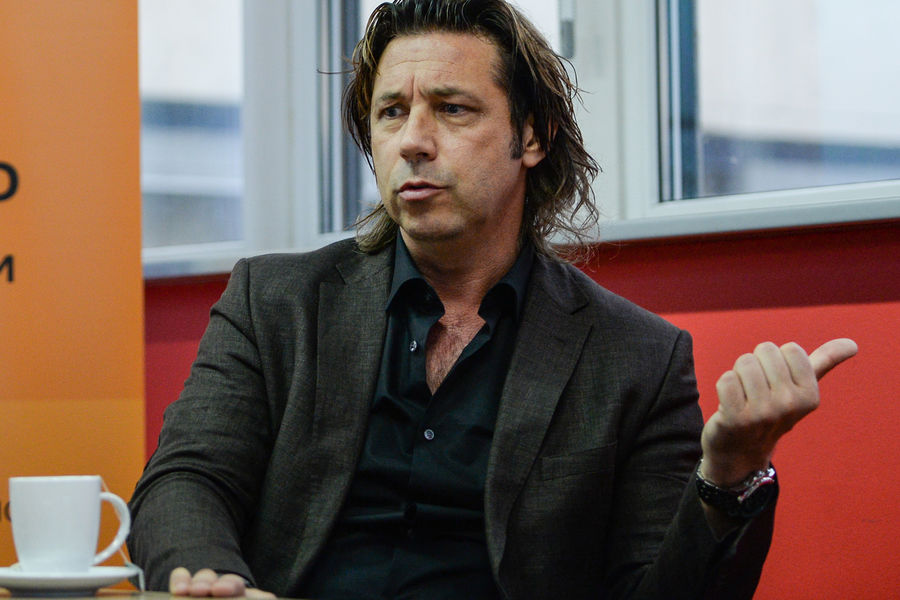 «Бей меня каждый день за эти деньги»: Мостовой поразился жертве Смолова