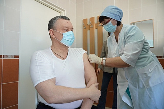 В Самарской области прививку от COVID-19 сделали 125 тысяч человек