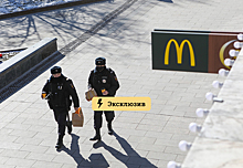 «Для местечковой заправки». Дизайнеры оценили логотипы нового «Макдоналдса»