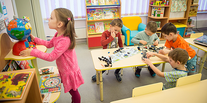 На Мосфильмовской улице построили детский сад на 125 мест