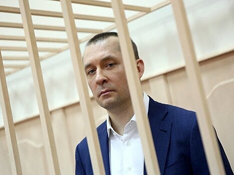 «Захарченко отдал мне ремень»: начальник полковника-миллиардера дал показания