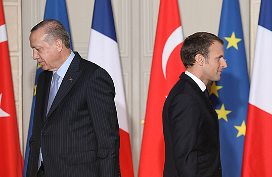 Президент Турции настаивает, чтобы Эммануэль Макрон проверил свое психическое здоровье