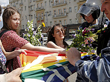 Россия не хочет платить гей-активистам