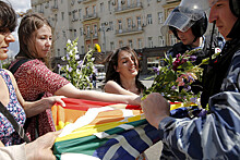 Россия не хочет платить гей-активистам