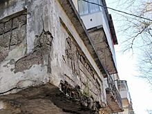 Жильцы шести калужских домов пожаловались депутату на недоремонт