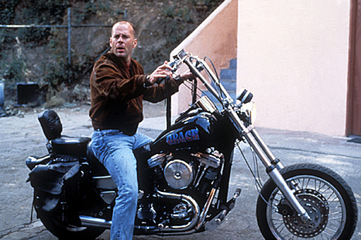 «Зед мертв, детка»: Брюс Уиллис уходит из кино