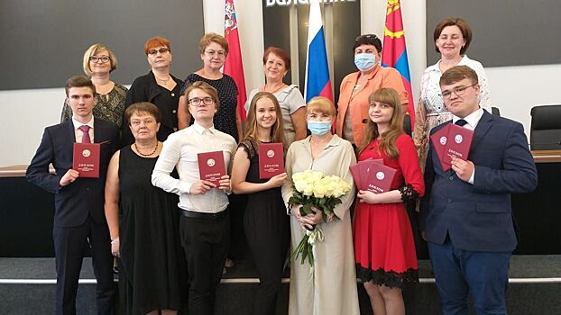 Призёров всероссийской олимпиады школьников из Балашихи наградили дипломами