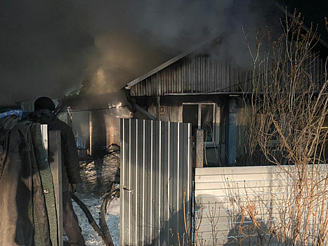 Спящие жительницы Кузбасса пропустили распространение огня в своем доме