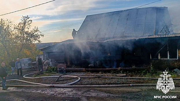 Электрика сожгла дом с верандой недалеко от Кемерова