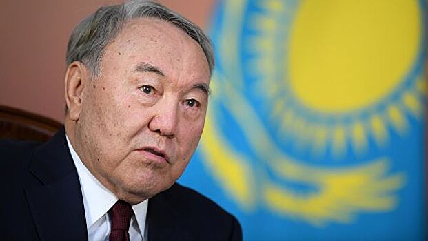 Назарбаев получил "Звезду Московского университета"