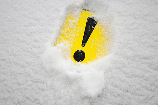 Трассу от Ноябрьска до Вынгапуровского засыпало снегом. ВИДЕО