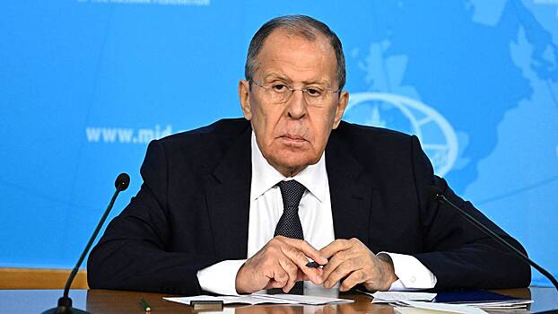 Лавров: невозможно предвидеть поведение Зеленского после заморозки помощи США