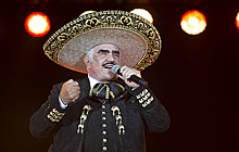 Умер мексиканский певец Висенте Фернандес