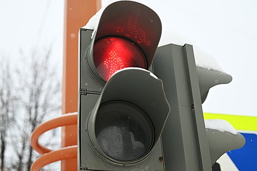 Светофоры на несколько часов погаснут на кемеровском перекрестке