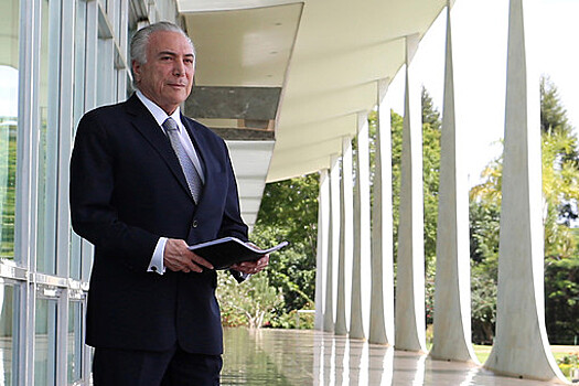 В Бразилии одобрили расследование в отношении президента