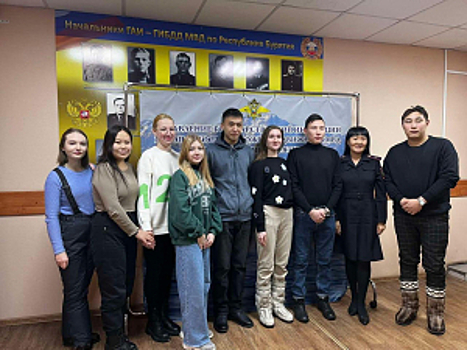 В рамках Всероссийской акции «Студенческий десант» в Управлении ГИБДД МВД Бурятии состоялся «День открытых дверей»