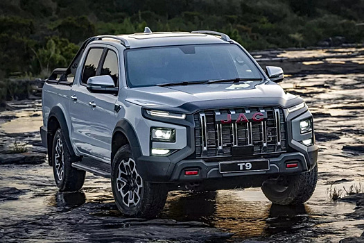 В России за семь месяцев 2025 года было продано 11 883 новых пикапа