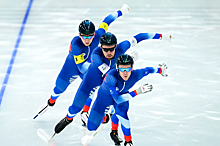 Российские конькобежцы с рекордом вышли в финал А