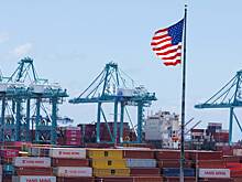 Экономике США предсказали новый удар из-за партнеров России