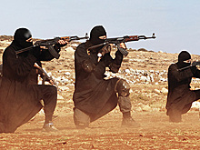 Боевики ИГ казнили 25 шпионов в чане с азотной кислотой