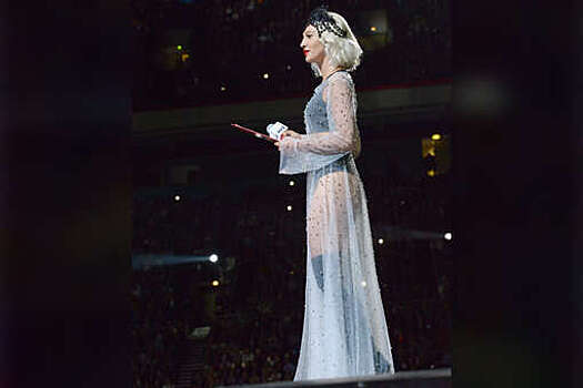 «Это отвратительно»: стилист раскритиковал образ Ивлеевой