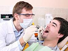 Стоматолог рассказал, как подготовиться к имплантации зубов