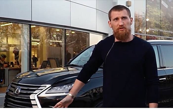 В Ростове у известного на весь мир боксера угнали внедорожник Lexus