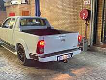 Видео: Toyota Hilux с двигателем V8 от AMG звучит потрясающе