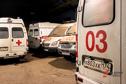 ЧП в лицее Екатеринбурга: 12 детей госпитализированы, на месте работают следователи