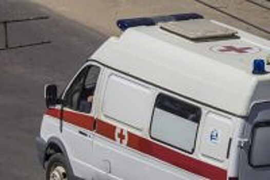 В Волжском на предприятии отравились двое работников, один скончался