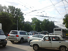 Светофоры не работают: левобережье встало в жесткую пробку