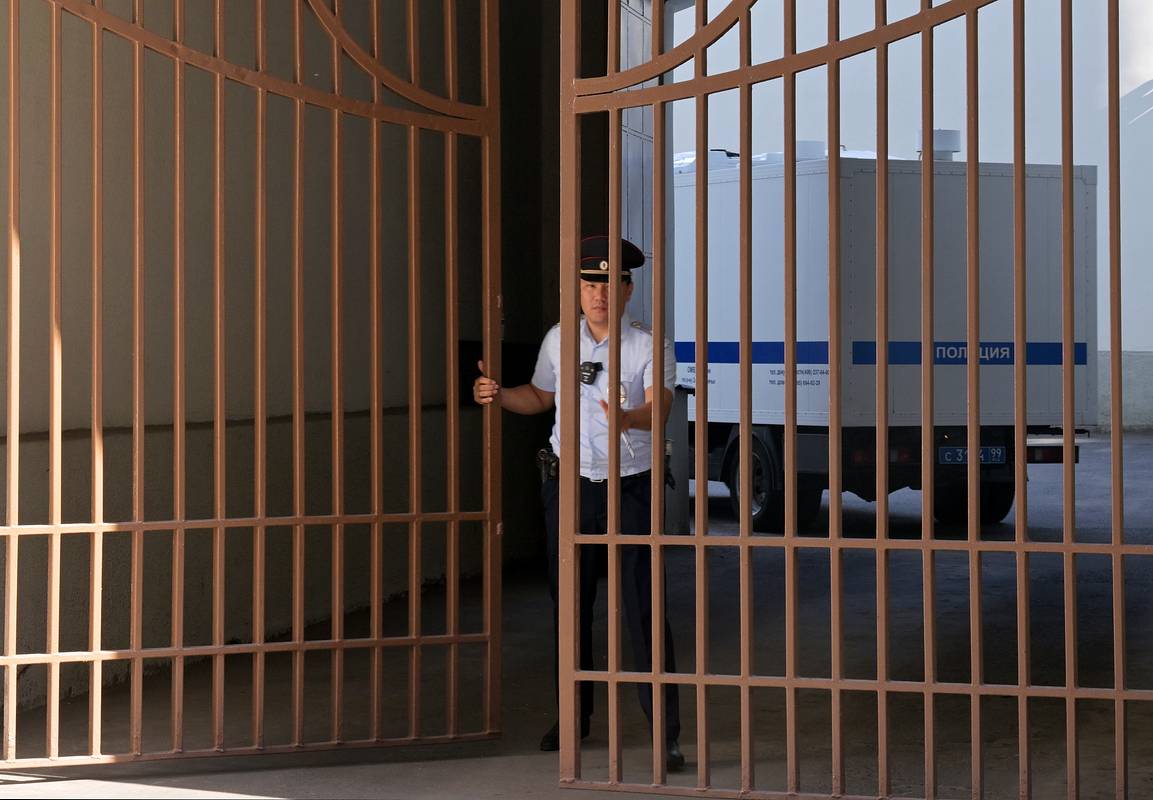 Бывший топ-менеджер Центробанка России попал под заочный арест