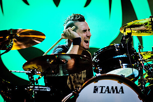 Барабанщик Offspring не поедет в тур из-за отказа от прививки