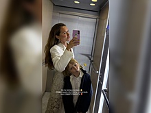 Жена Дмитрия Маликова вышла в свет и вызвала восхищенные взгляды