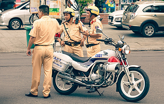 В Нячанге задержали россиян за торговлю наркотиками