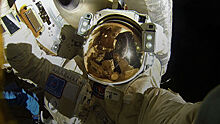 Опубликовано видео с вернувшимися с МКС космонавтами