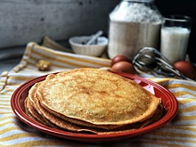 Продукты для приготовления блинов на Масленицу подорожали в Москве