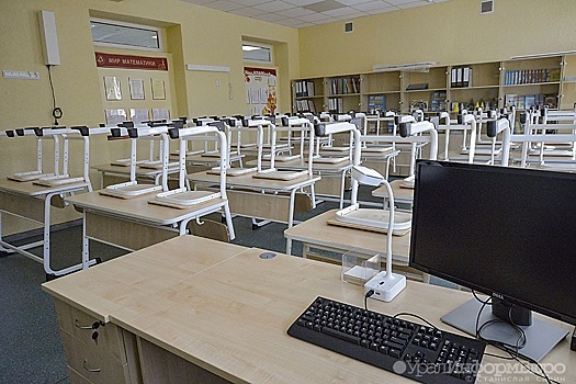 На Урале второй день подряд отменяют занятия в школах из-за морозов